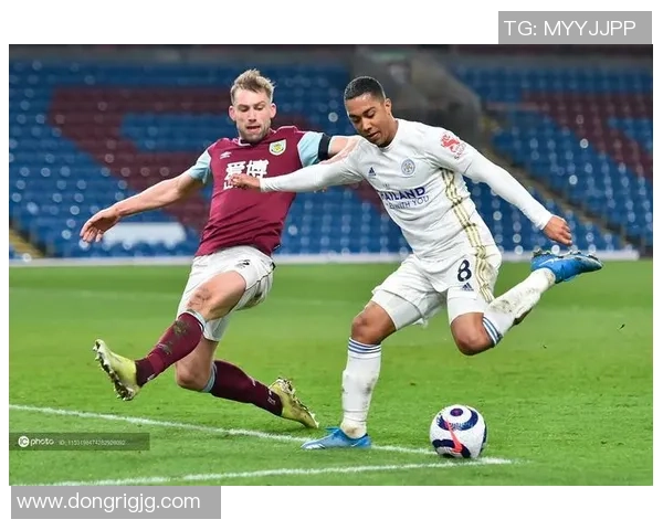 莱斯特城对阵哈德斯直播全程回顾与精彩瞬间分析